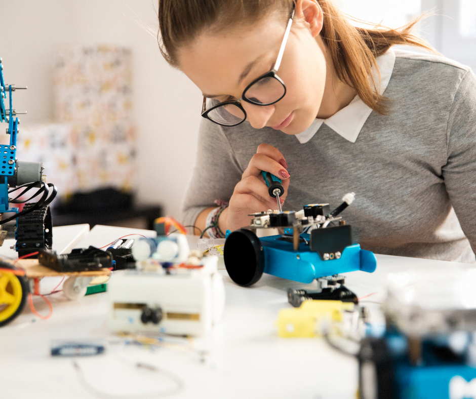 nenes en àrees STEAM